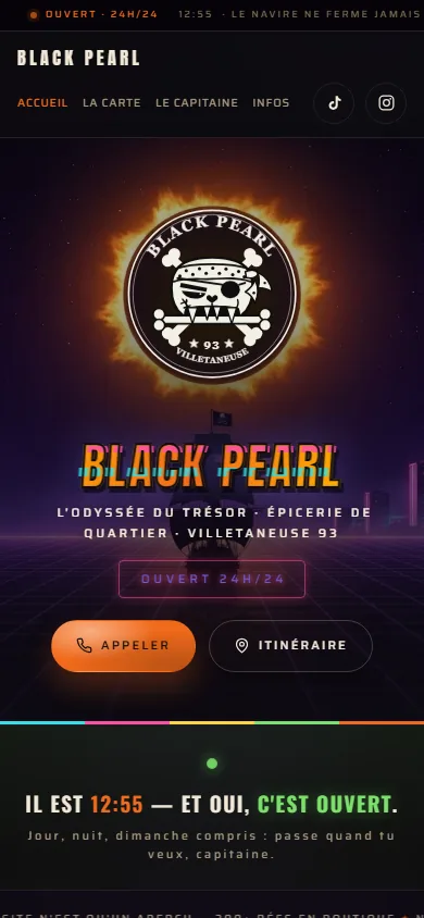 Le site Black Pearl sur téléphone : hero nocturne avec le blason, Black Pearl doré et l'heure vivante